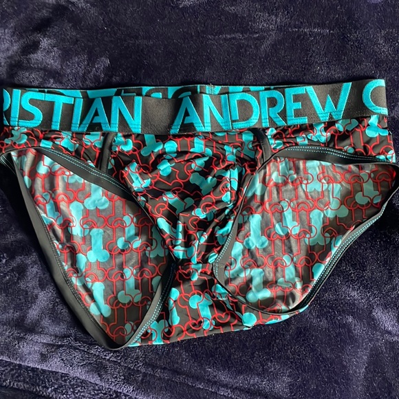 AC Brief - Picture 1 of 2